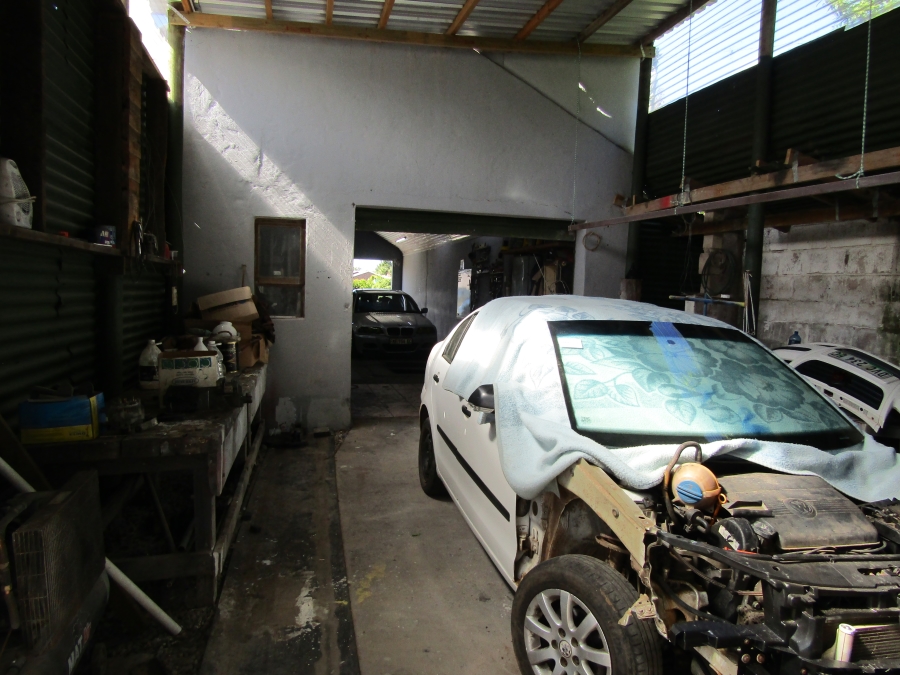 Commercial Property for Sale in Kareedouw Eastern Cape